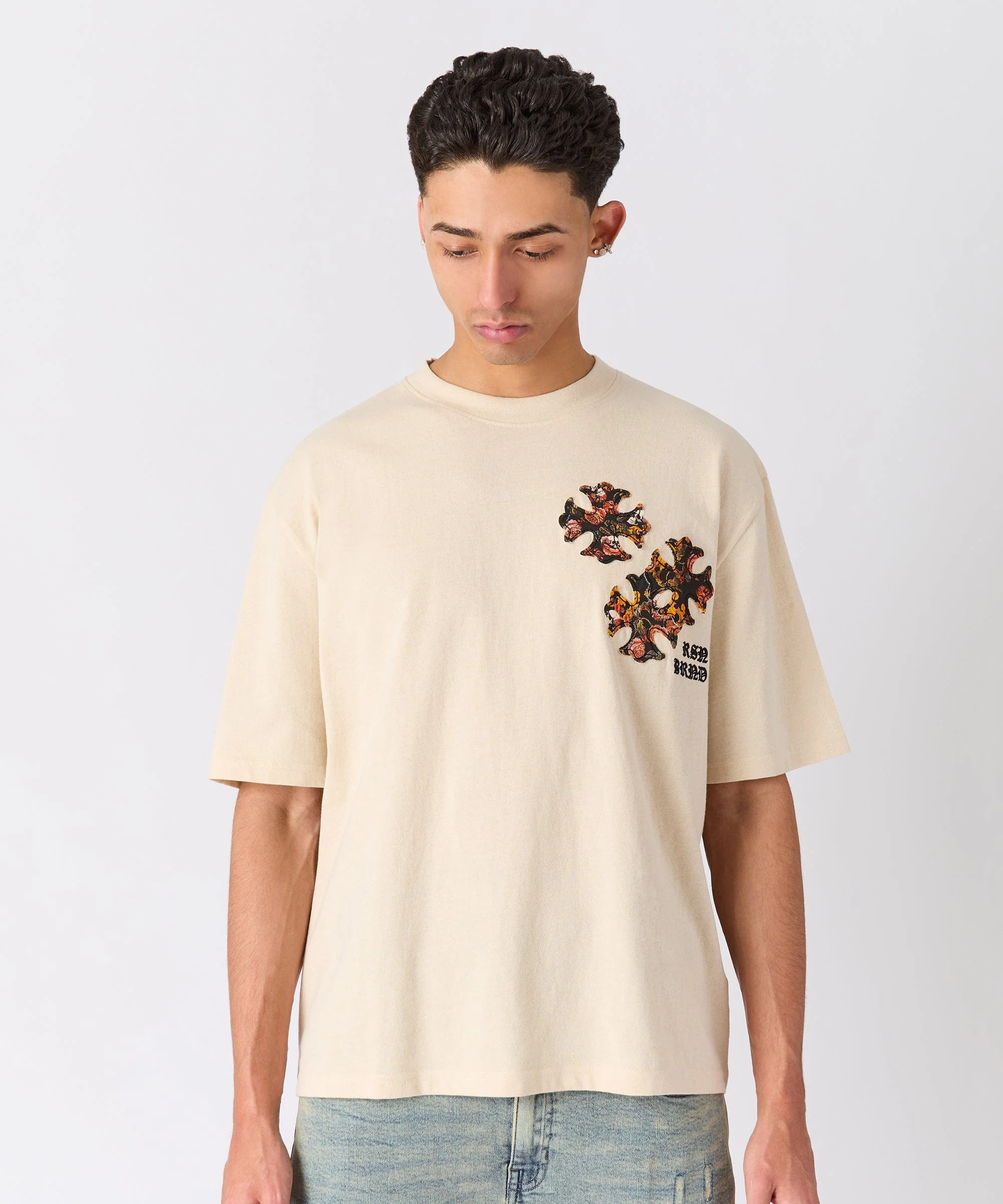 Cross Applique Short Sleeve Tee - Cream - Image 2