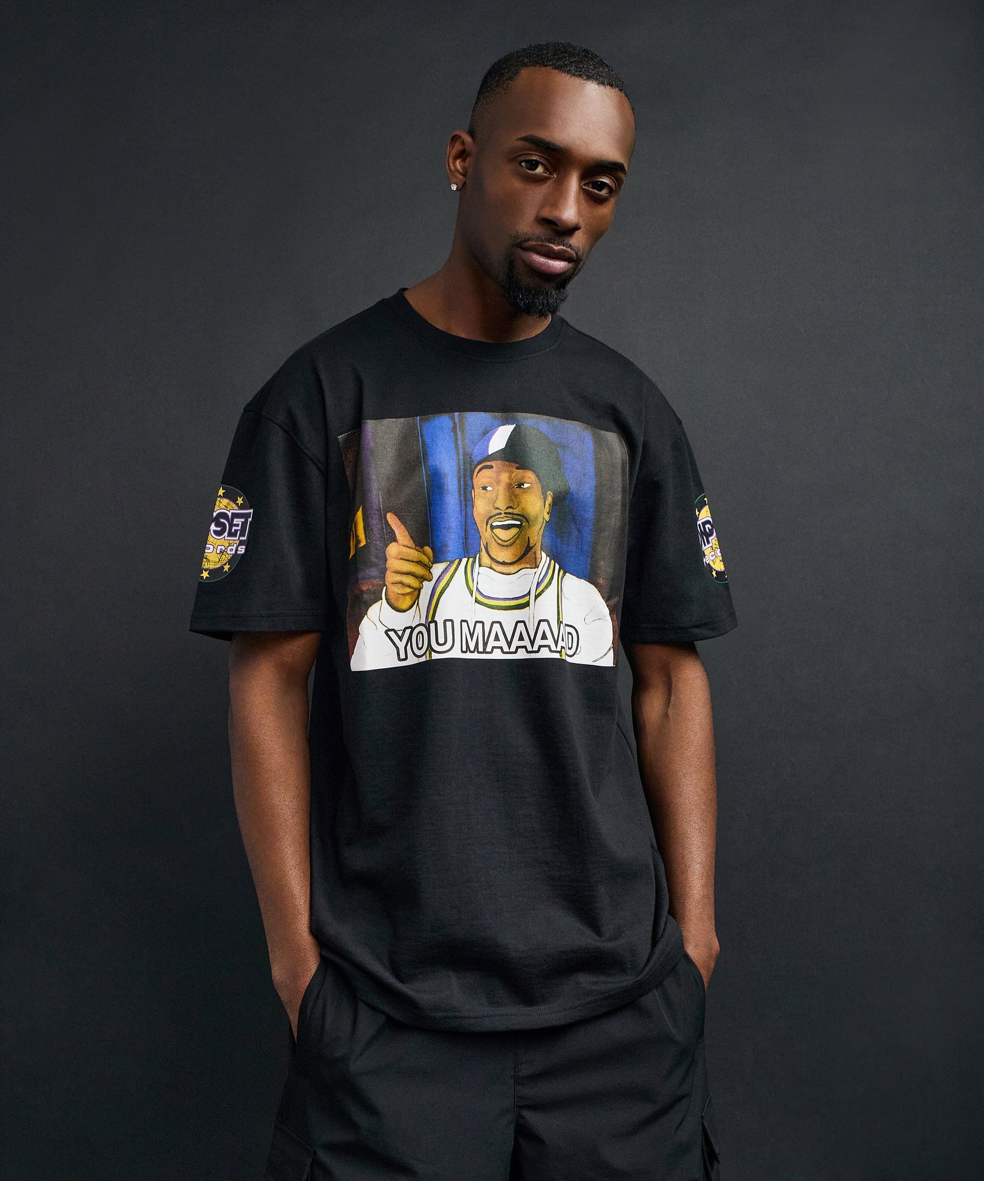Mad Sleeve Print Short Sleeve Tee - Black - Image 3