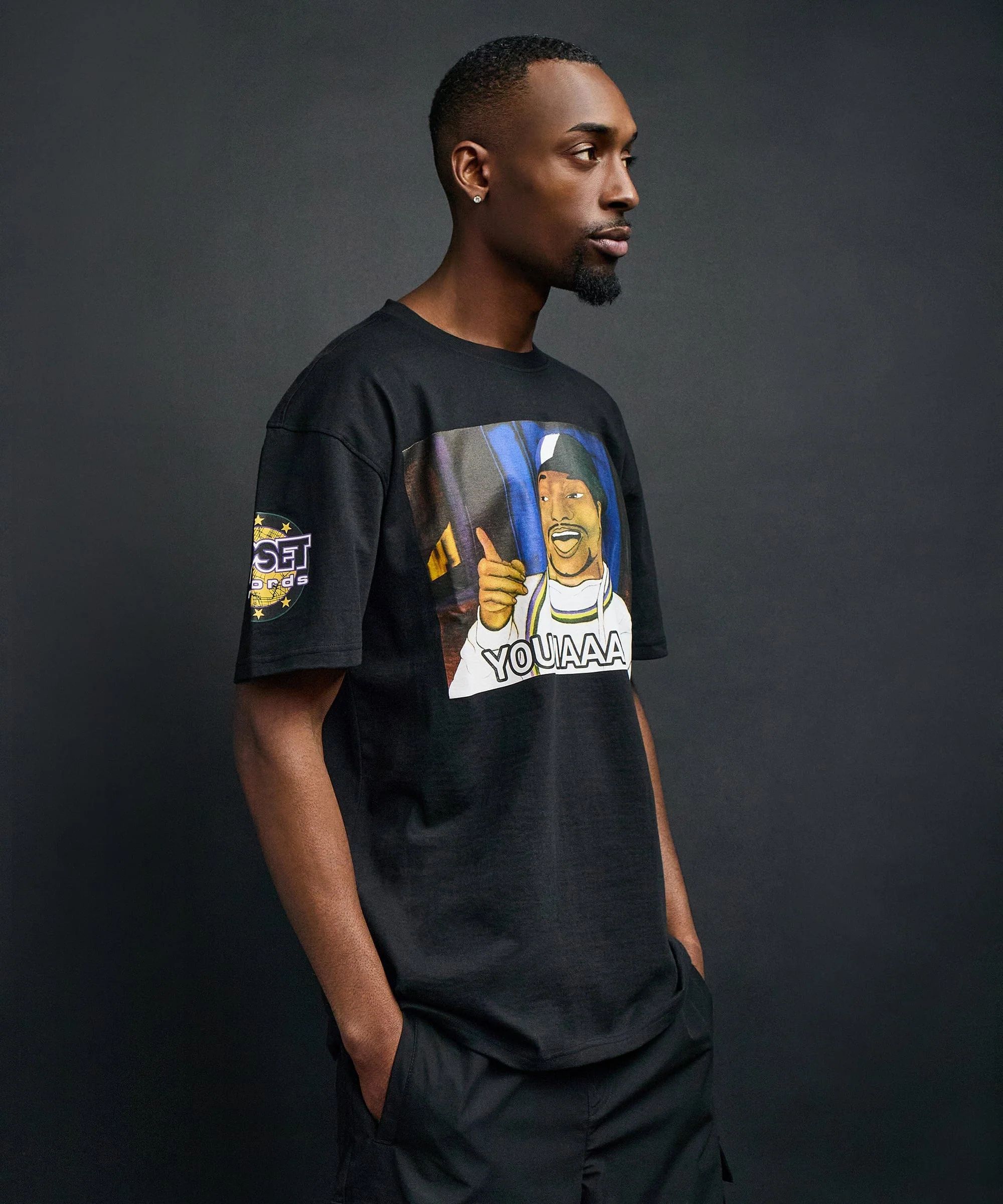 Mad Sleeve Print Short Sleeve Tee - Black - Image 4