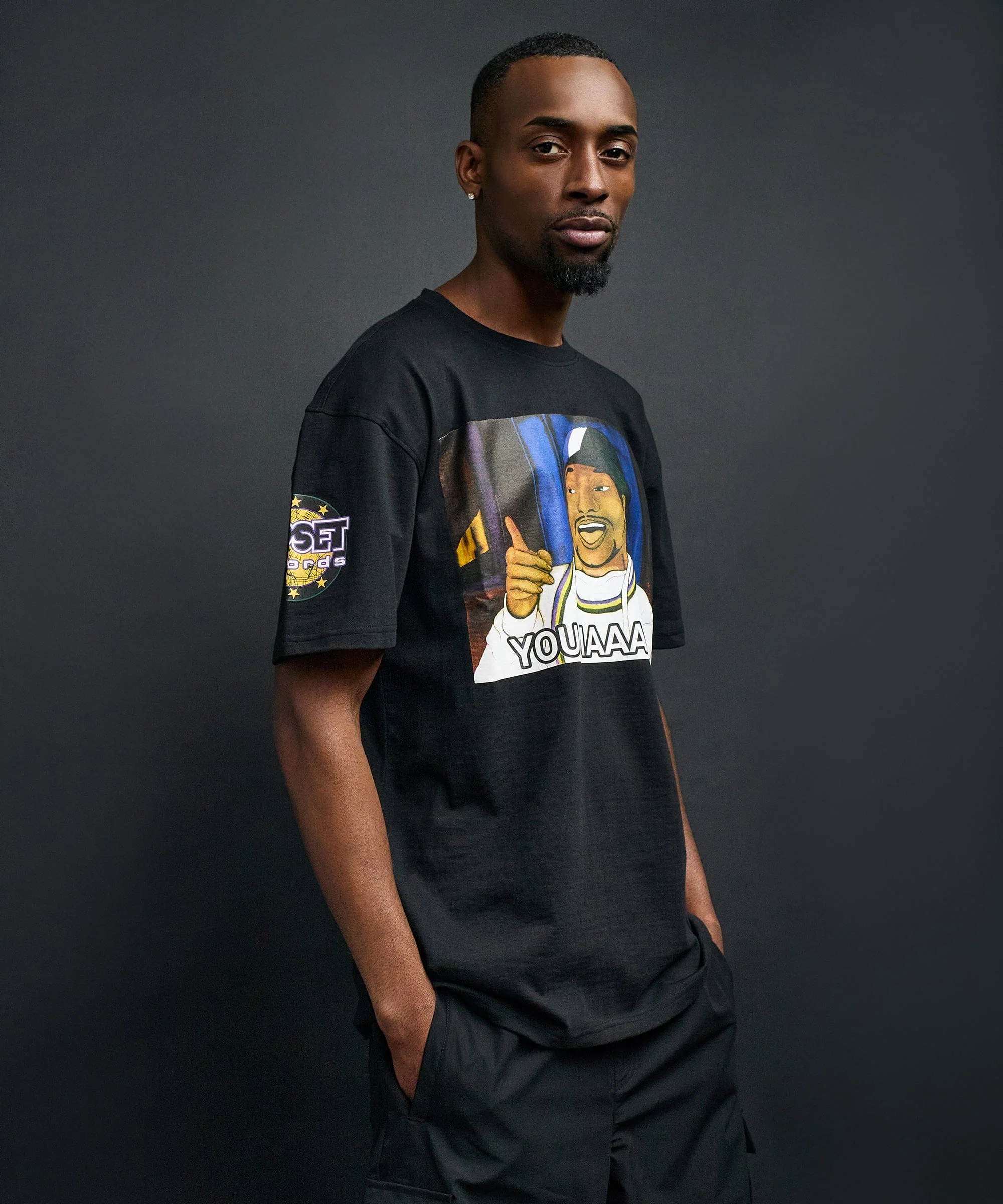 Mad Sleeve Print Short Sleeve Tee - Black - Image 8